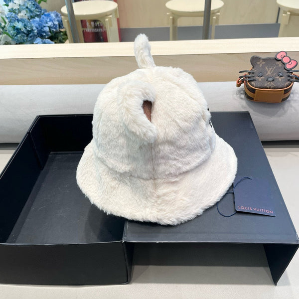BUCKET HAT IN WHITE  WOOL AND LAMB FUR 434940