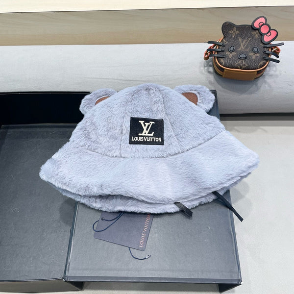 BUCKET HAT IN BEAU BLUE  WOOL AND LAMB FUR 434941