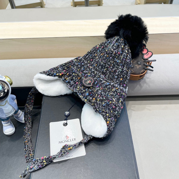 BEANIE HAT IN BLACK WOOL LINED WITH FLEECE 436773