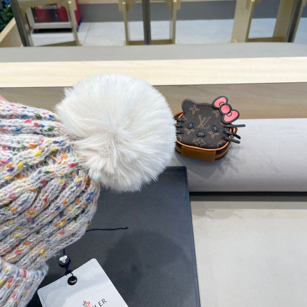 BEANIE HAT IN WHITE WOOL LINED WITH FLEECE 436774