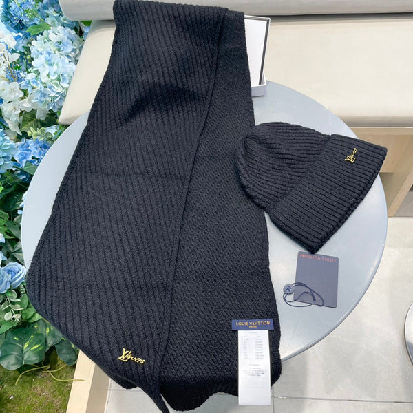 SET SCARF AND HAT IN BLACK WOOL 436222