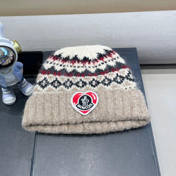 BEANIE HAT IN COLORFUL WOOL 438148