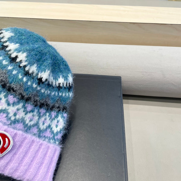 BERRETTO IN LANA COLORATA 438146