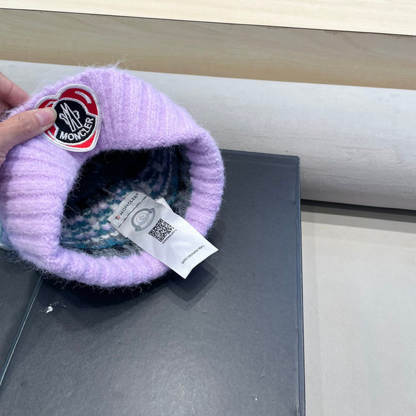 BERRETTO IN LANA COLORATA 438146