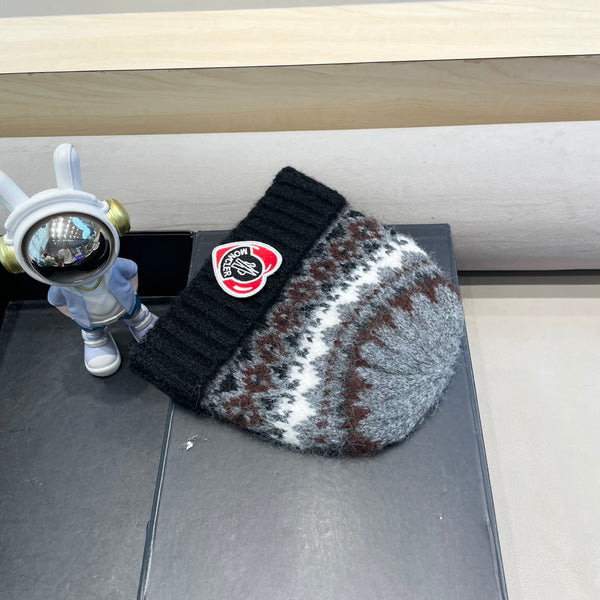 BEANIE HAT IN COLORFUL WOOL 438145