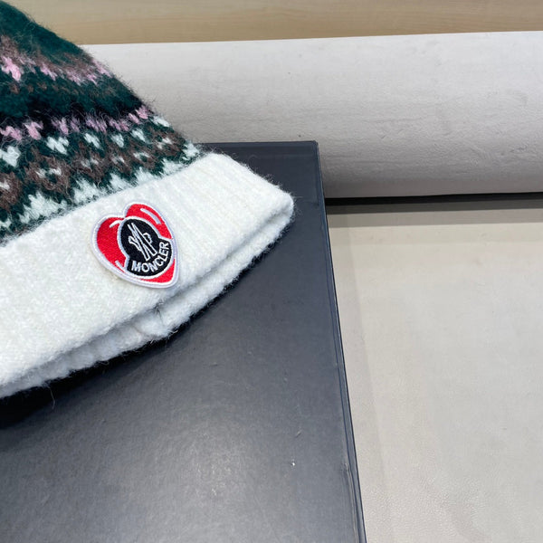 BEANIE HAT IN COLORFUL WOOL 438144