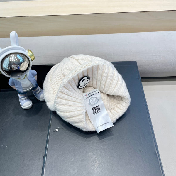 BERRETTO IN LANA BEIGE CREMA A TRECCE 438143