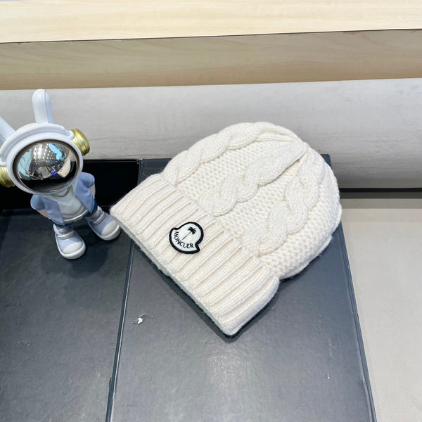 BERRETTO IN LANA BEIGE CREMA A TRECCE 438143