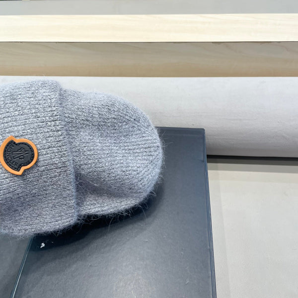 BEANIE HAT IN CLOUD GRAY WOOL 438127