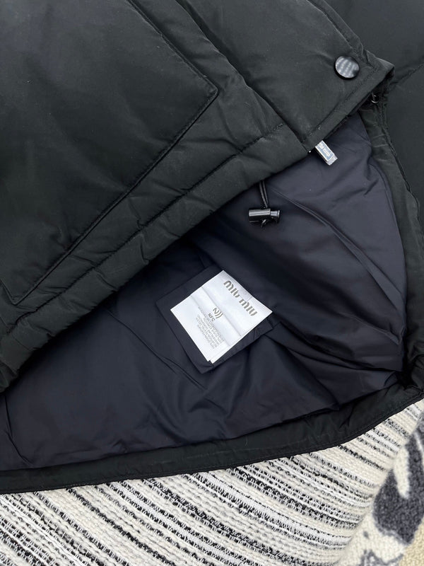 Miu Miu 25 Down jackets Black Polyester 301204