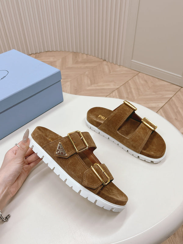 Ciabatte con cinturino a doppia fibbia 20 in pelle scamosciata marrone