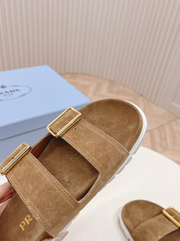 Ciabatte con cinturino a doppia fibbia 20 in pelle scamosciata marrone