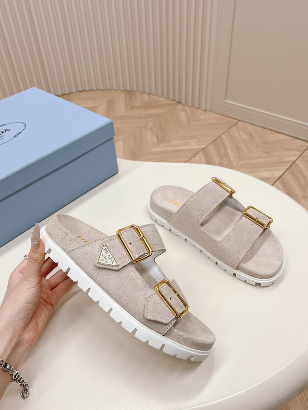 Ciabatte con cinturino a doppia fibbia 20 in pelle scamosciata grigio chiaro