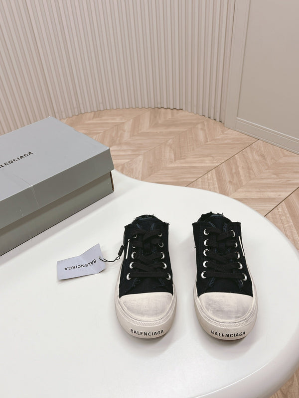 PARIS MULES IN BLACK DESTROYED DENIM AND RUBBER