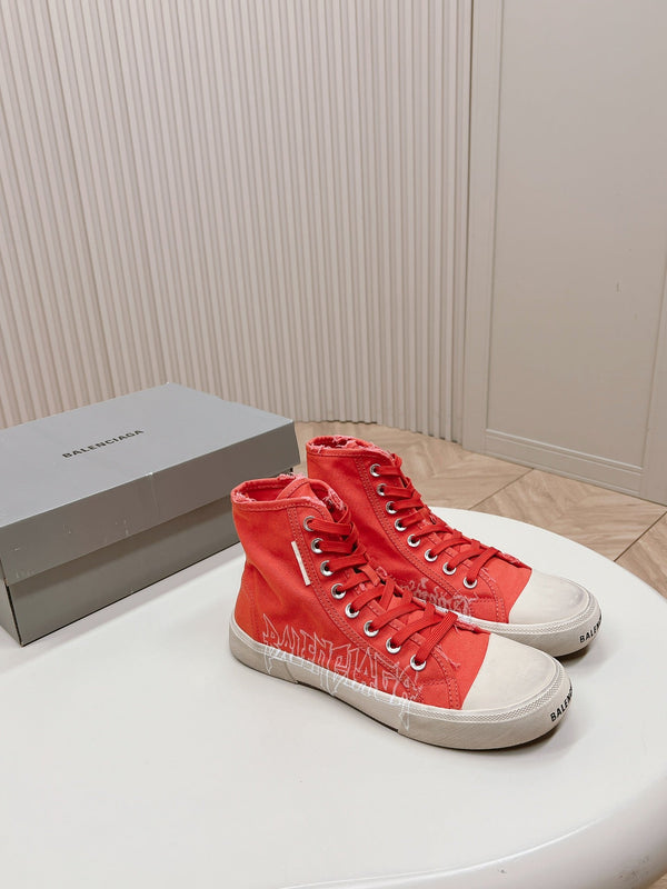 HIGH-TOP SNEAKERS GRAFFITI IN RED CANVAS