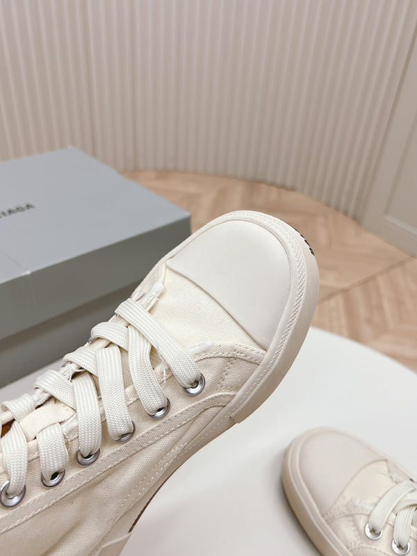 WHITE CANVAS HIGH-TOP SNEAKERS LOGO GRAFFITI