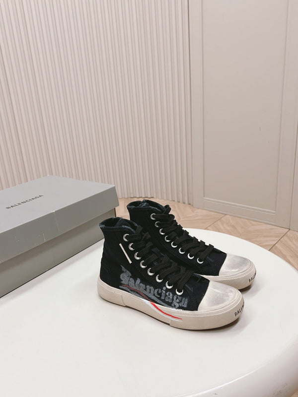 SNEAKERS ALTE IN TELA NERA CON LOGO GRAFFITI