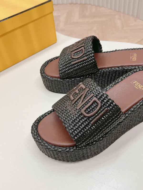 FENDI SIGNATURE WEDGE PLATFORM 6 CM IN BLACK FIBRE WITH BROWN EMBROIDERED LOGO