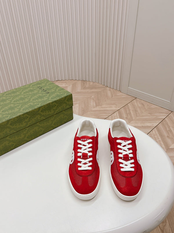 SNEAKER WITH INTERLOCKING G IN CHERRY RED SUEDE AND MESH