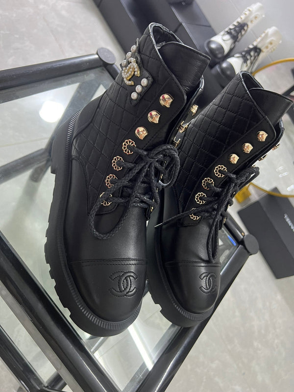 CC Combat Boots Black Quilted Lambskin 944572