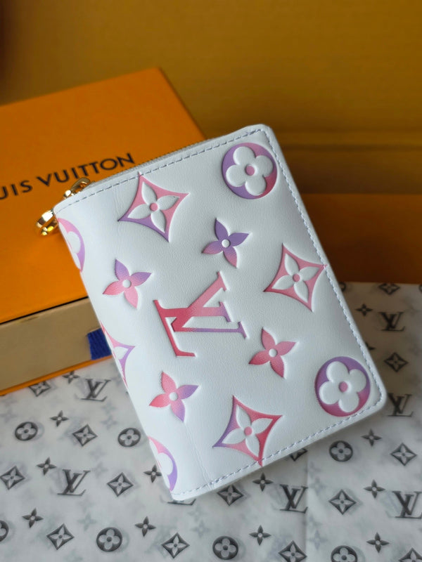 M25601 Lou Wallet 11.5cm Dream Beige Monogram Embossed Lambskin- Light GHW