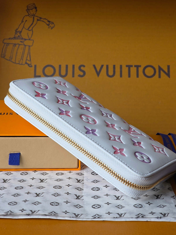 LV M15091 Zippy Wallet 19.5cm Dream Beige Monogram Embossed Lambskin- Light GHW