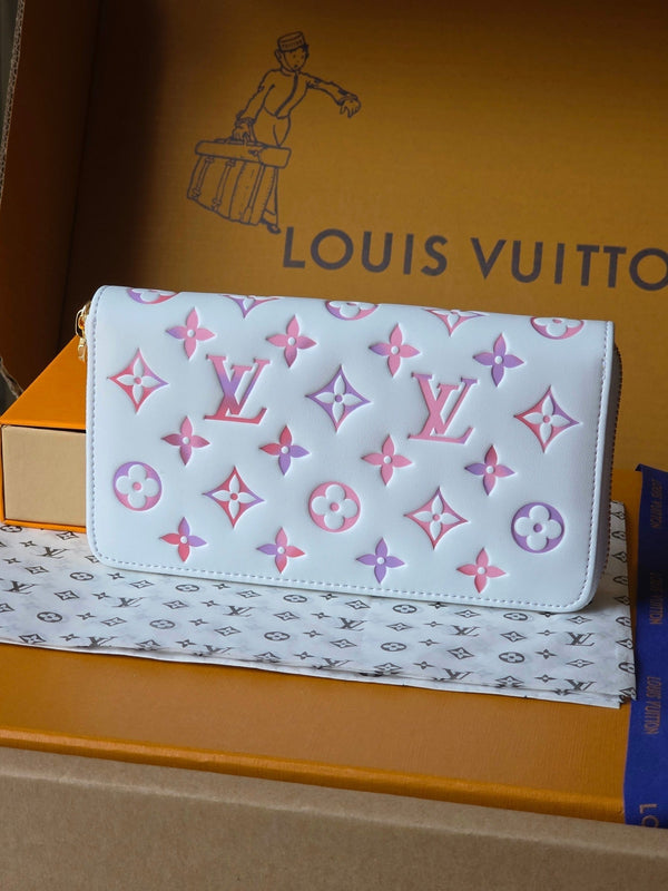 LV M15091 Zippy Wallet 19.5cm Dream Beige Monogram Embossed Lambskin- Light GHW