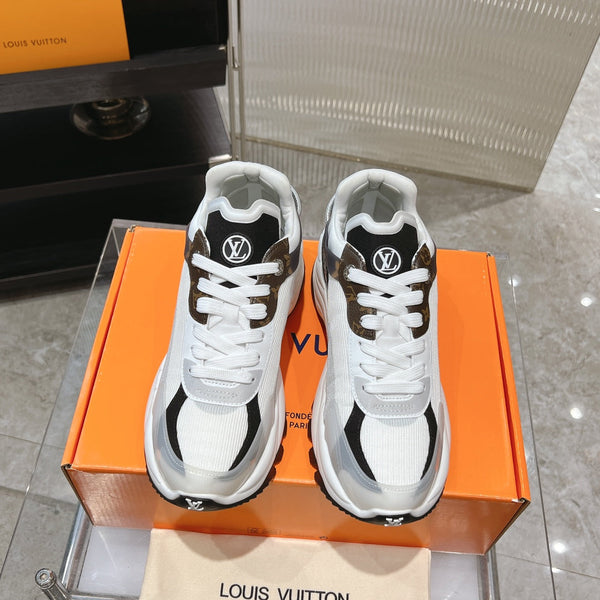 Sneaker LV Run 55 da 50 mm in tessuto a rete di poliestere con monogramma marrone nero