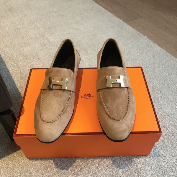 Paris Loafer Light Brown Suede Calfskin With Pink Gold Signature Buckle 509373