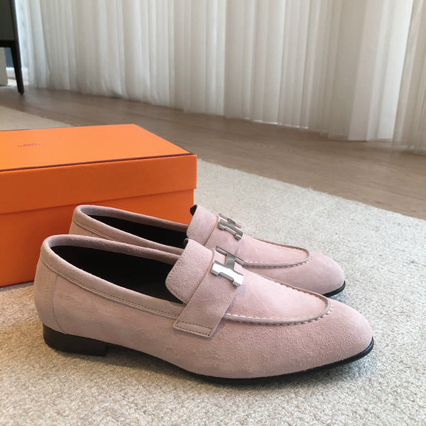 Paris Loafer Light Pink Suede Calfskin With Silver Signature Buckle 509374
