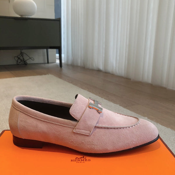 Paris Loafer Light Pink Suede Calfskin With Silver Signature Buckle 509374