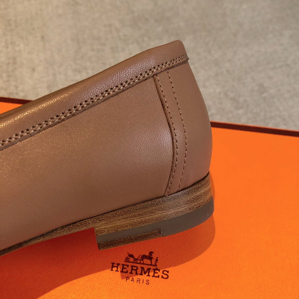 Mocassino Royal in pelle di vitello bianca con dettaglio frangia e fibbia argentata con firma 509414