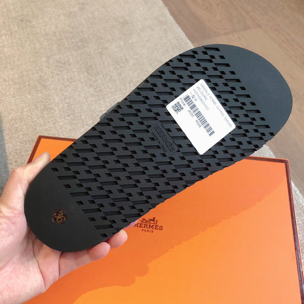 Sandalo Empire in pelle di agnello scamosciata e pelle di capra color zucca