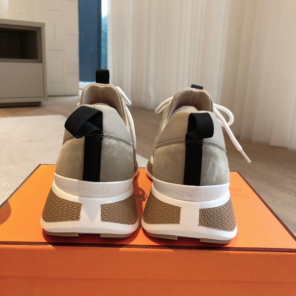 Sneaker HM Just in pelle scamosciata grigio chiaro