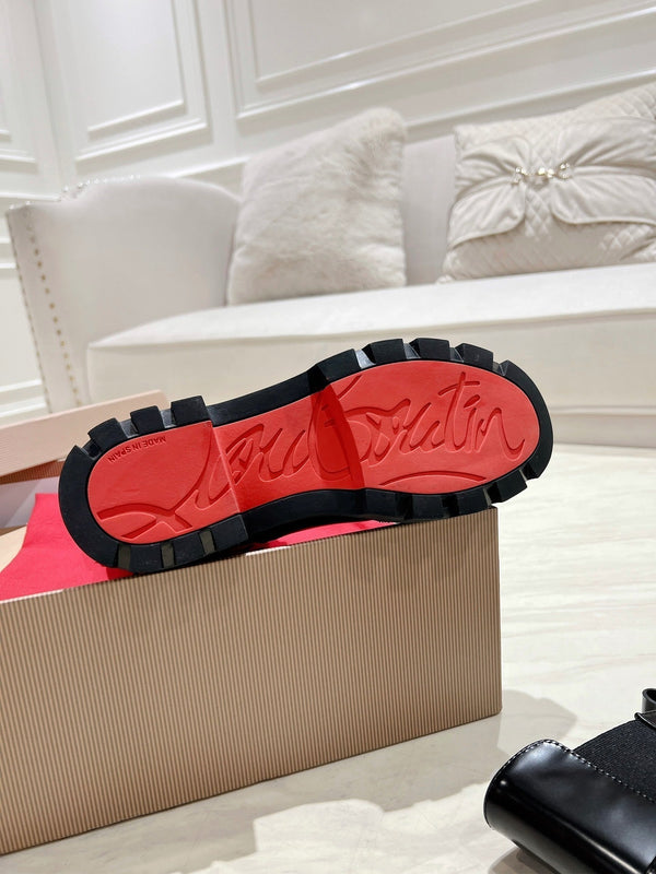 CL 25C Chelsea Booty Lug Black Patent Leather 167671