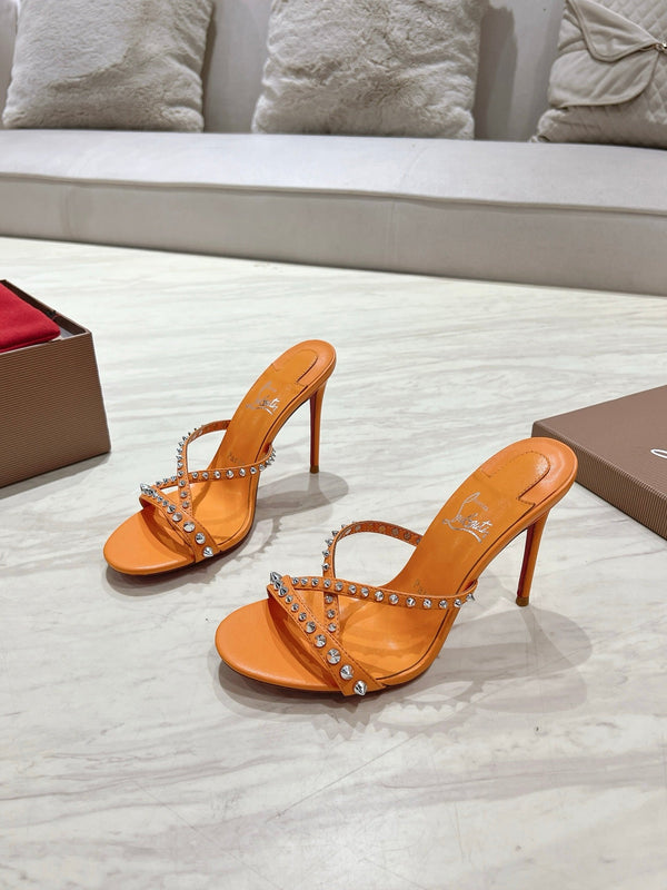 CL 25 Cross-Strap Slippers Orange Gloss Calf Patent Leather Rivets 314924