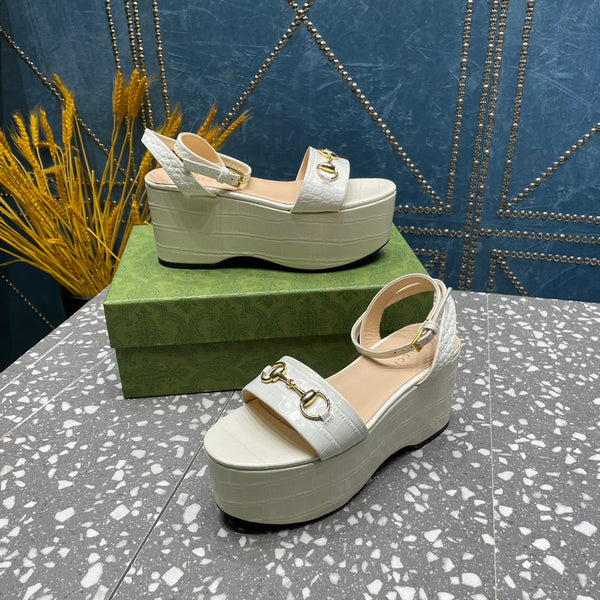 SANDALO FLATFORM GG HORSEBIT IN PELLE DI VITELLO BIANCO LUCIDO