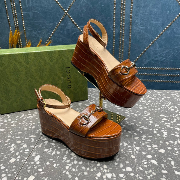 SANDALO FLATFORM GG HORSEBIT IN PELLE DI VITELLO CARAMELLO