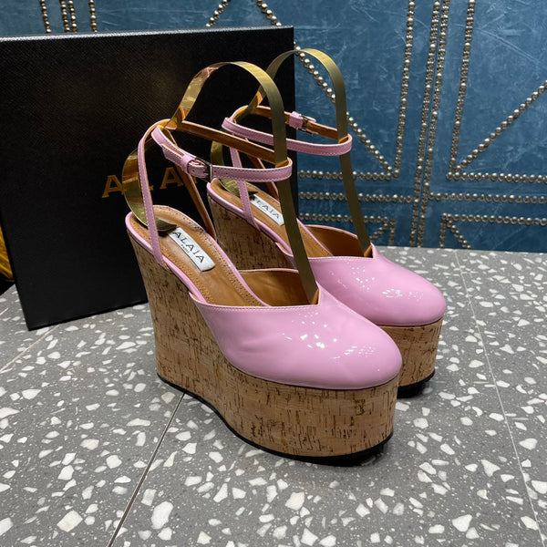 ALAIA WEDGE PUMP 15 CM IN NEON PINK LAMBSKIN AND BEIGE RUBBER