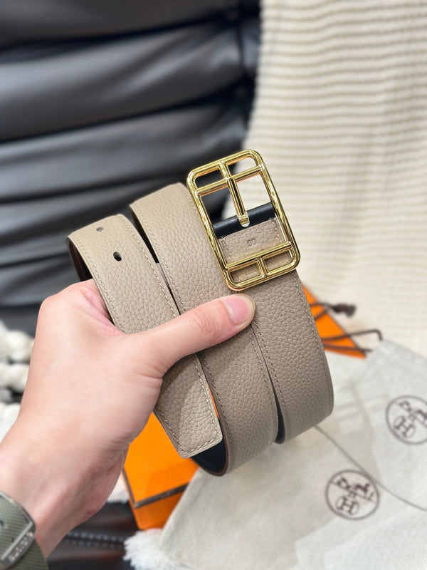 HM CAPE COD 32MM REVERSIBLE BELT BLACK AND TAN LEATHER GOLD BUCKLE