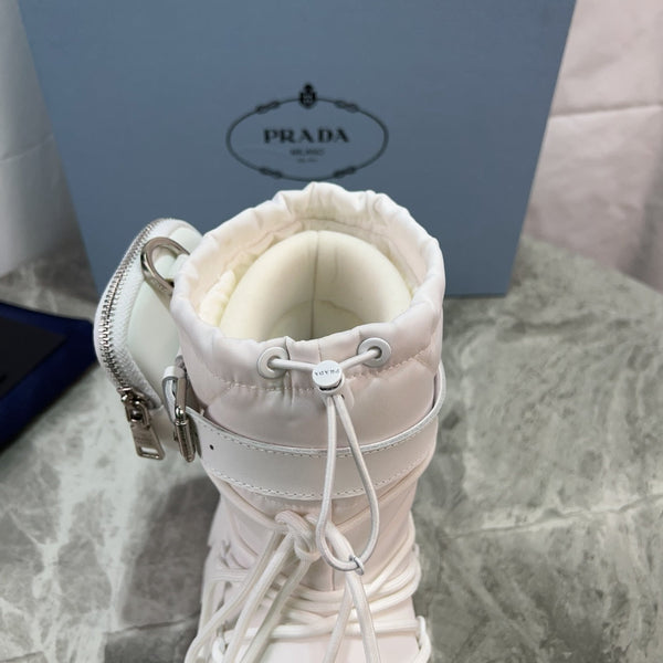 PRA Logo-Plaque Snow Boots With Pouch White Recycled Polyamide Cowhide Black