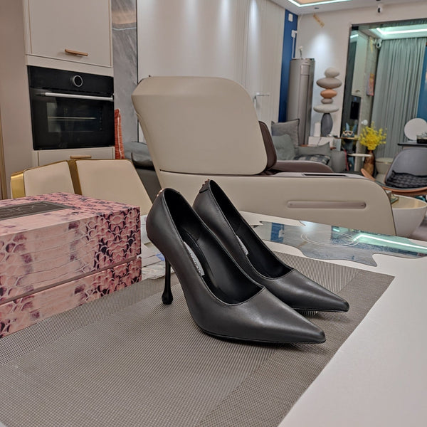 Jimmy 25 Love 100 Pump Black Cowhide 240036