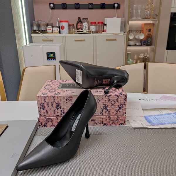 Jimmy 25 Love 100 Pump Black Cowhide 240036