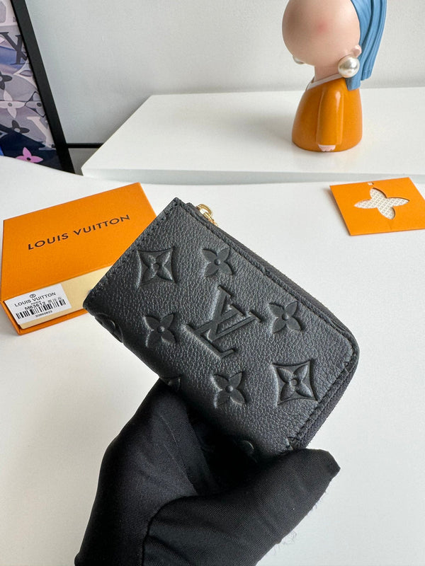 LV Noa Key Holder Black Monogram Calfskin 221549