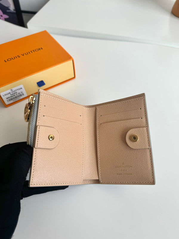 LV Lisa Wallet Trianon Gray Monogram Canvas GHW 221286