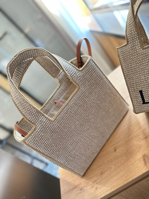 LOE MINI 24 FONT TOTE IN NATURAL RAFFIA