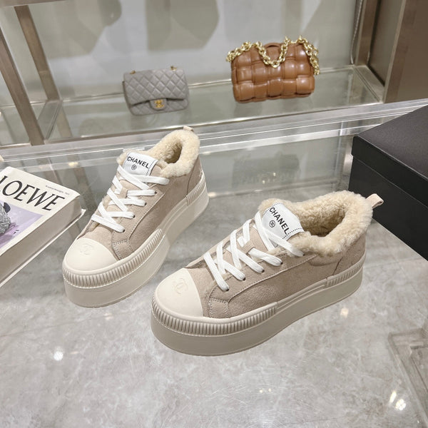 CC Sneaker Milky Beige Suede Wool Lining