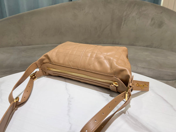 CD Hobo Bag 23 With Chain Nude Pink-Beige Calfskin