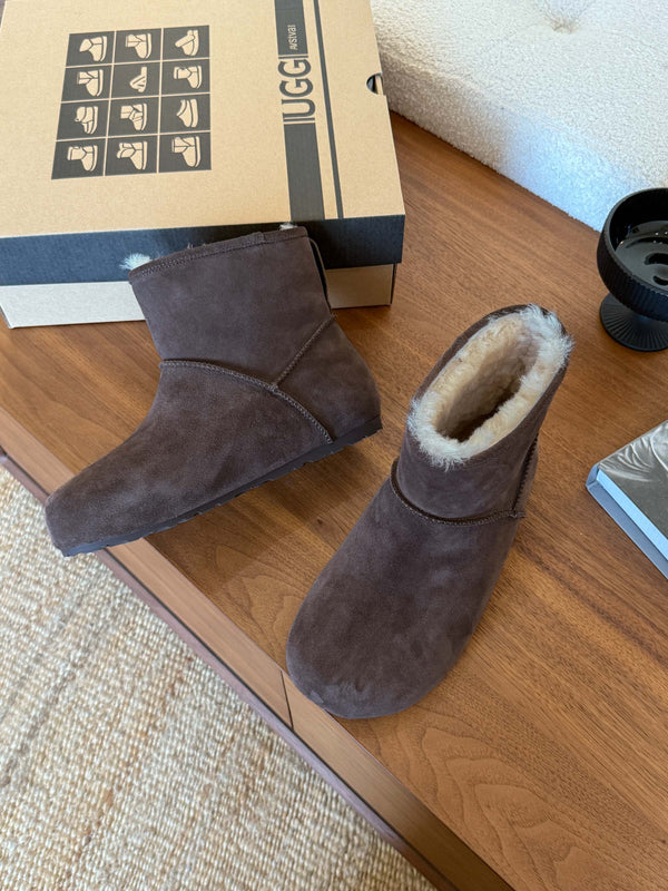 UGG Classic Femme Mini Boots Charred Mahogany Wool Suede 517908