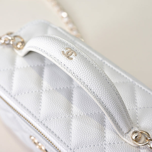 CC 25C Vanity Top Handle 17cm White Grained Calfskin Light Gold Hardware